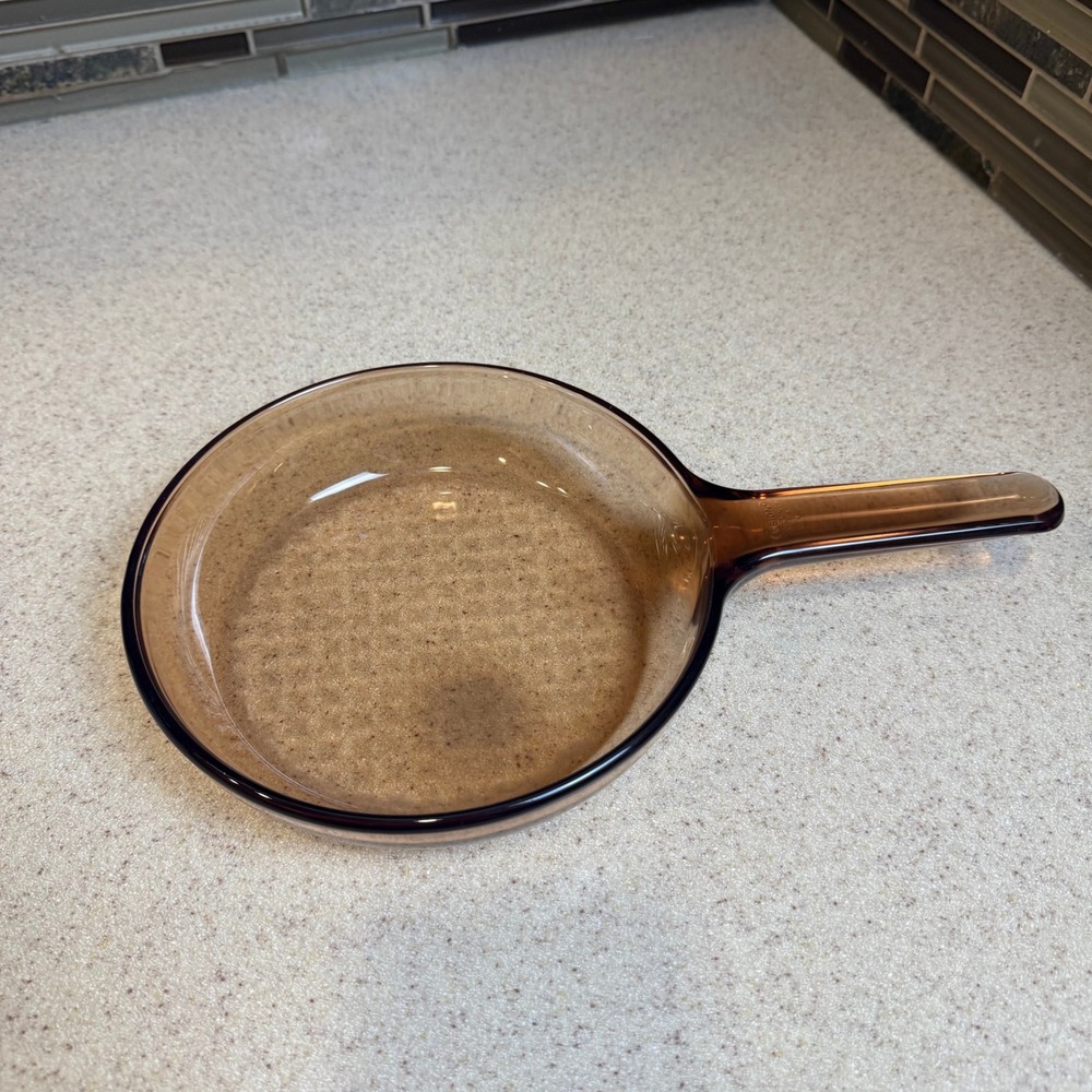 Vintage Visions Corning Amber Glass Skillet 7" Waffle Bottom V-7-B USA Oven Safe